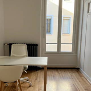 Bureau privé 11 m² 1 poste Location bureau Rue de Créqui Lyon 69003 - photo 1